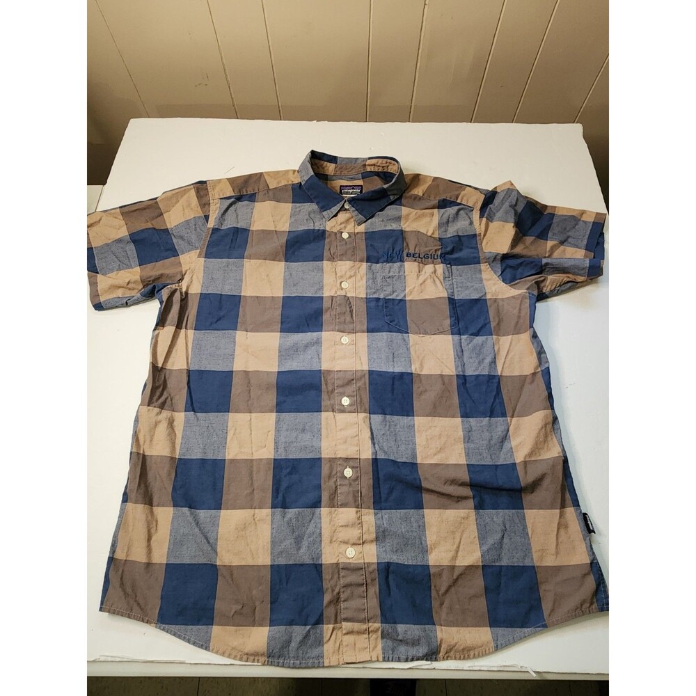 Patagonia Short Sleeve Button Down Shirt Mens XL Blue Tan Plaid New Belgium Logo